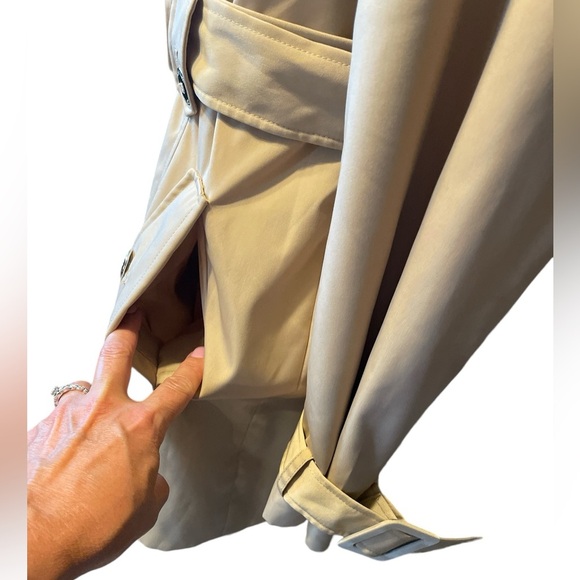 Calvin Klein Belted Double Breasted Trench Coat, Rain Coat in Natural, Large - Picture 9 of 15